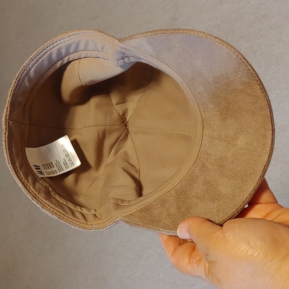 💚H & M Faux Suede Baseball Cap - Picture 5 of 8